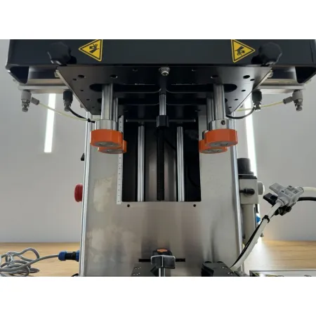 Zakręcarka rolkowa CS-1000-1 3